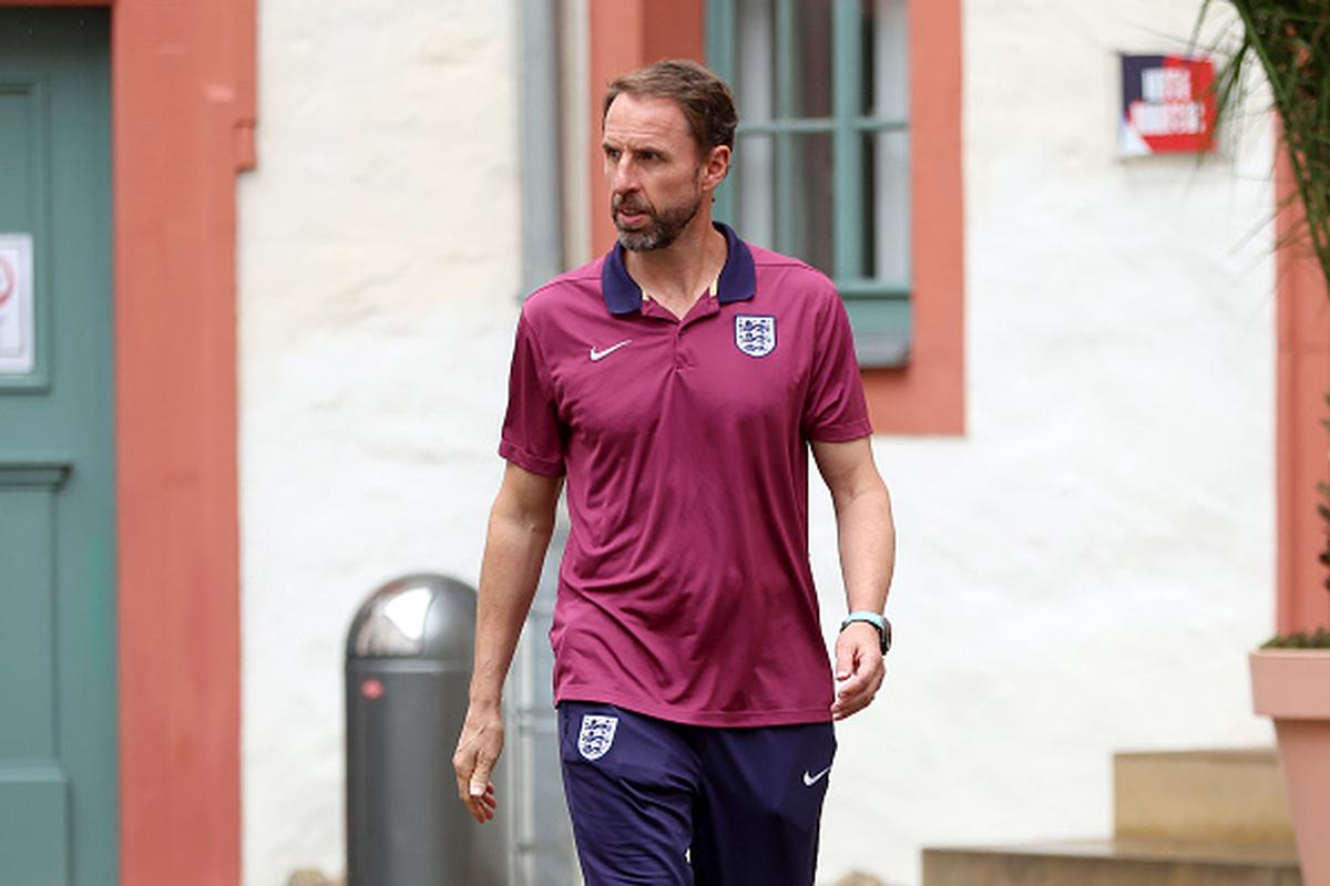 Southgate Defends Limited Use of Substitutes for England